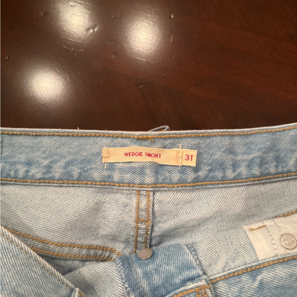 Levi Denim Short Bundle - Picture 4 of 5